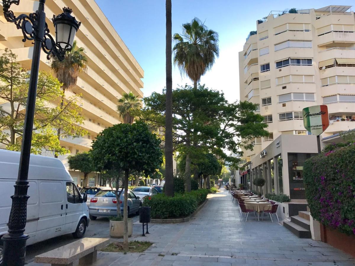 Neptuno Marbella Apartment Bagian luar foto